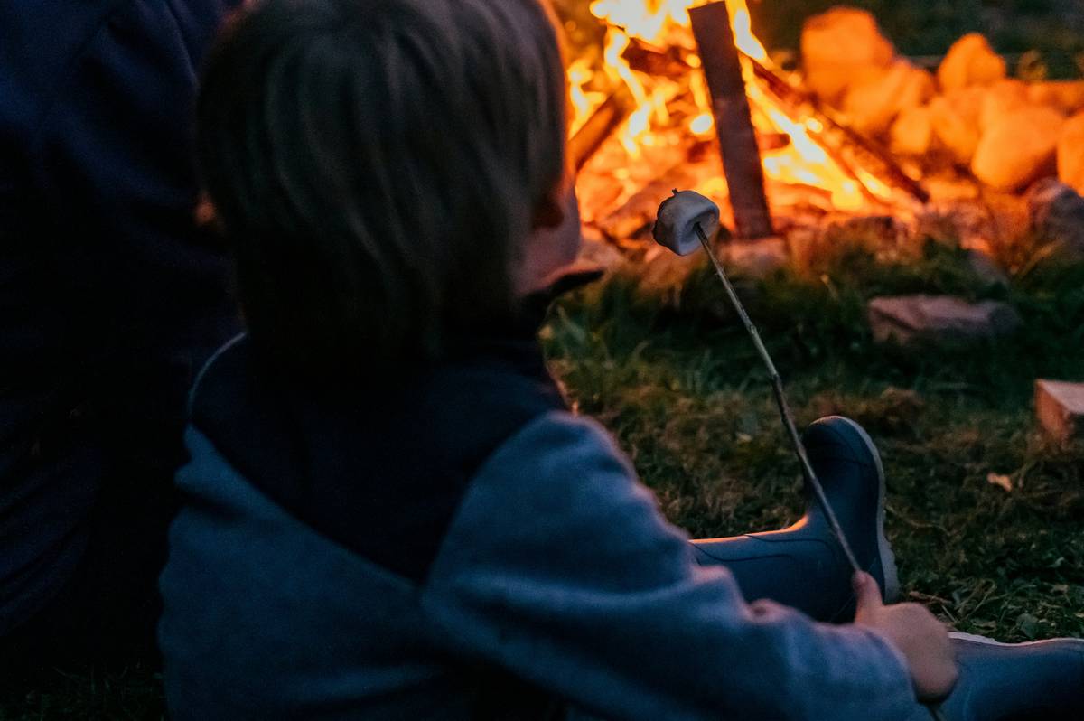 Camping Survival Skills for Kids: 7 Proven Tips to Avoid Dangerous Mistakes